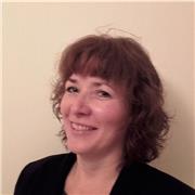 Englisch-Tutor der alle Altersgruppen unterrichtet. Meine Klassen sind immer interessant und effizient.